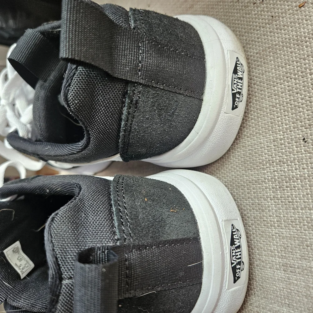 Vans Black and White Sneakers - Picture 4 of 8